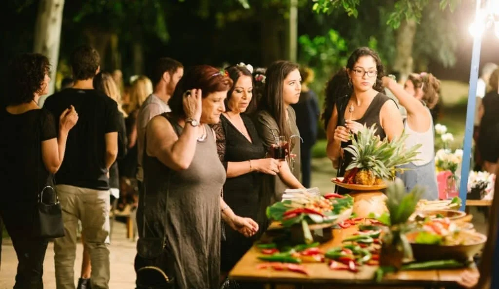 חתונת קרקס אמריקאי — 8